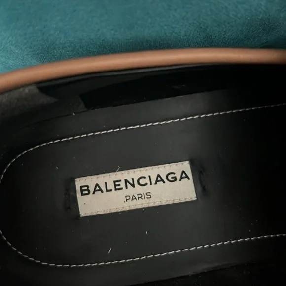 Balencia Paris Camel Leather Loafers l39 EU Like New - Picture 13 of 13